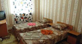 Гостиница Guest House GorodOk Черноморское Улучшенный двухместный номер с 2 отдельными кроватями-5